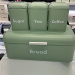 Σετ κουζίνας με μεταλλικά κουτία με ψωμιέρα και δοχεία για καφέ ζάχαρη τσάι σε πράσινη απόχρωση σετ τεσσάρων τεμαχίων 