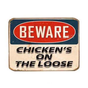 Ρετρό μαγνητάκι ψυγείου χειροποίητο chicken on the loose 8x6 εκ