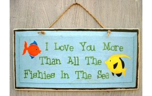 Ξύλινος ρετρό πίνακας χειροποίητος I love you more than all the fishies in the sea  26x13 εκ