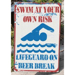 Lifeguard on beer break vintage ξύλινο πινακάκι 
