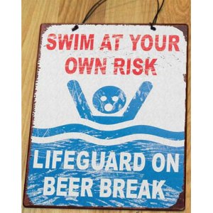 Lifeguard on beer break vintage ξύλινο πινακάκι 20x30 εκ