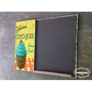 Cupcakes ξύλινος χειροποίητος μαυροπίνακας 38x26 εκ