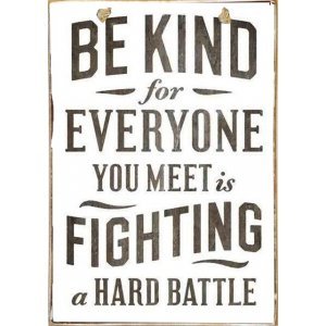 Be kind is a battle vintage ξύλινος πίνακας