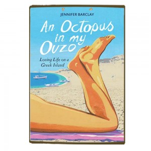 Ξύλινο πινακάκι με εξώφυλλο παλιού βιβλίου an octopus in my ouzo