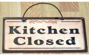 Vintage χειροποίητο πινακάκι kitchen closed 26x13 εκ