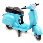 Ξύστρα μινιατούρα vespa σε σιέλ χρώμα 9 εκ