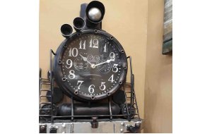 Ρολόι τοίχου μεταλλικό σε σχήμα τρένου 35x12x48 εκ