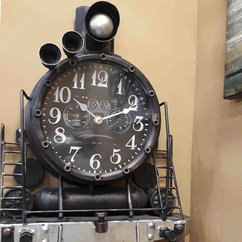 Ρολόι τοίχου μεταλλικό σε σχήμα τρένου 35x12x48 εκ