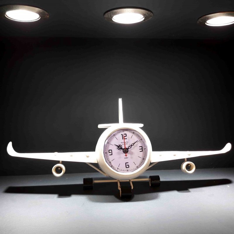 Μεταλλικό ρολόι αεροπλάνο σε λευκό χρώμα 41x8x17 εκ