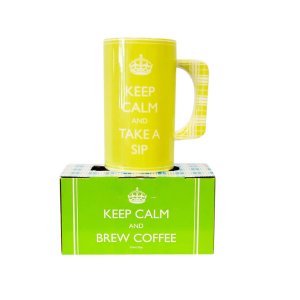 Retro κίτρινη μεγάλη κούπα για καφέ με μήνυμα Keep calm and take a sip