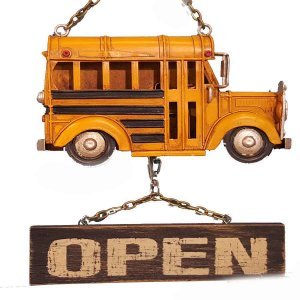 Κρεμαστό διακοσμητικό open σχολικό 24 εκ