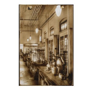 Πίνακας χειροποίητος  εργαστήριο του 1930 20x30 εκ